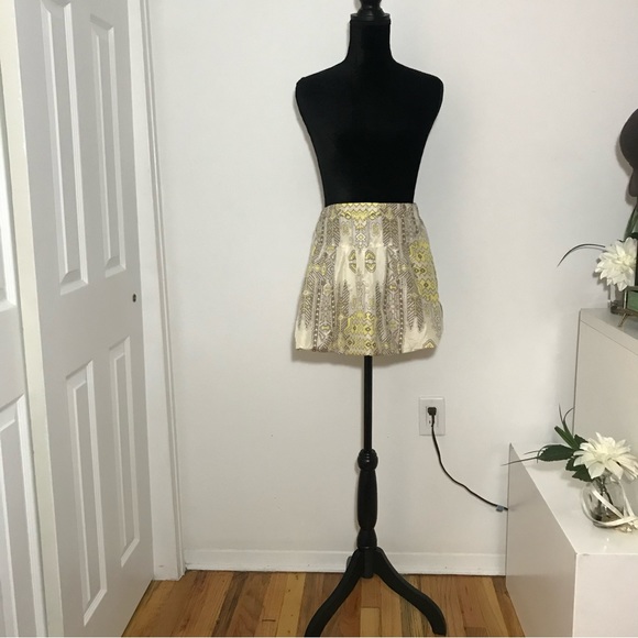 NWT ELLIATT YELLOW CREAM SHORT SILK BALLOON SKIRT GRAPHIC PRINT 2 SMALL - Picture 3 of 5